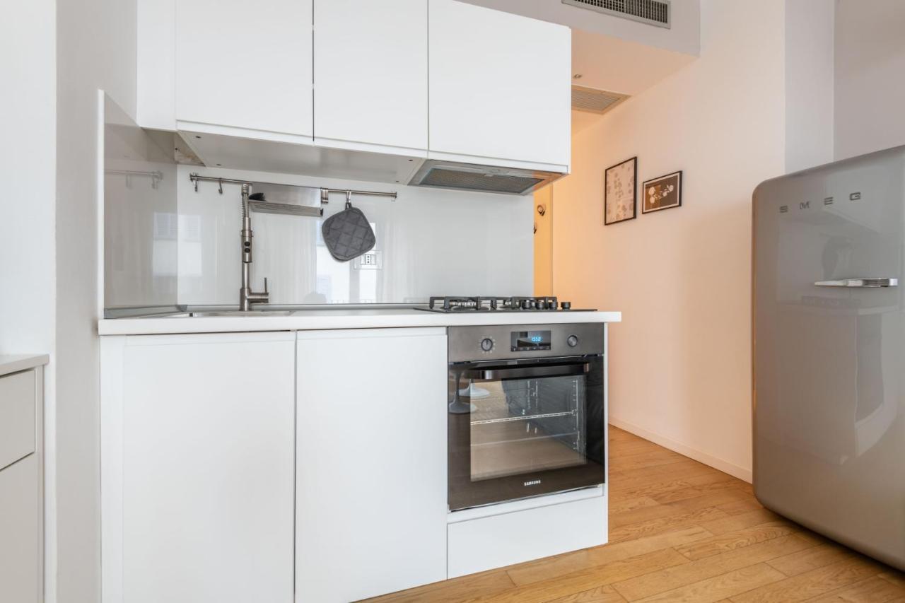 Easylife - Sofisticato Monolocale Con Terrazzino Nel Cuore Di Porta Venezia Mailand Exterior foto