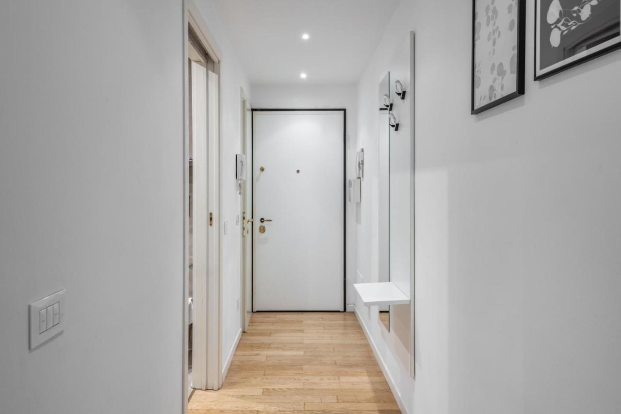 Easylife - Sofisticato Monolocale Con Terrazzino Nel Cuore Di Porta Venezia Mailand Exterior foto