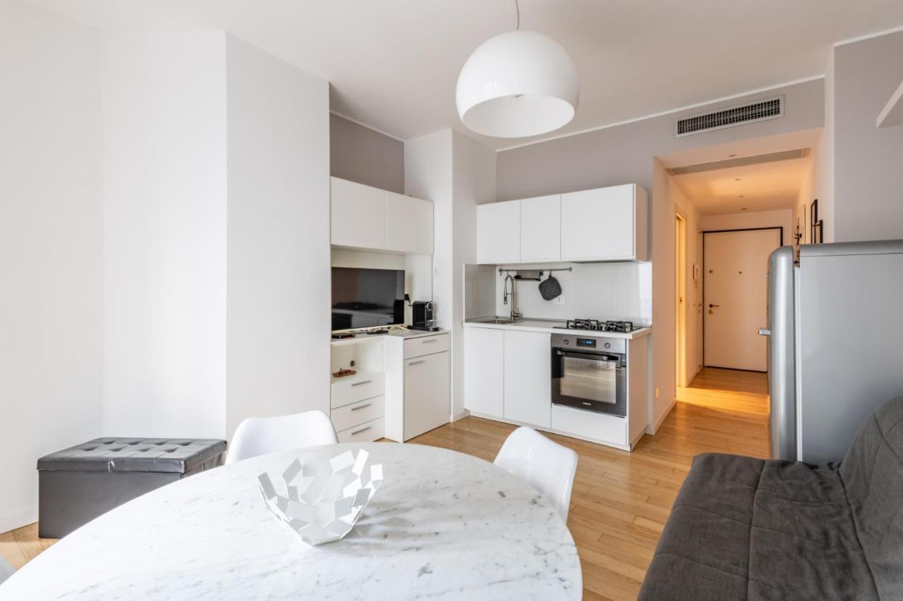 Easylife - Sofisticato Monolocale Con Terrazzino Nel Cuore Di Porta Venezia Mailand Exterior foto