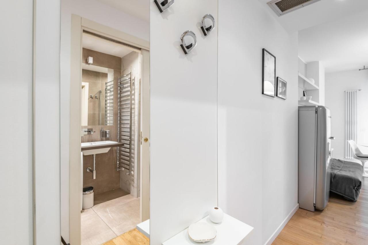 Easylife - Sofisticato Monolocale Con Terrazzino Nel Cuore Di Porta Venezia Mailand Exterior foto
